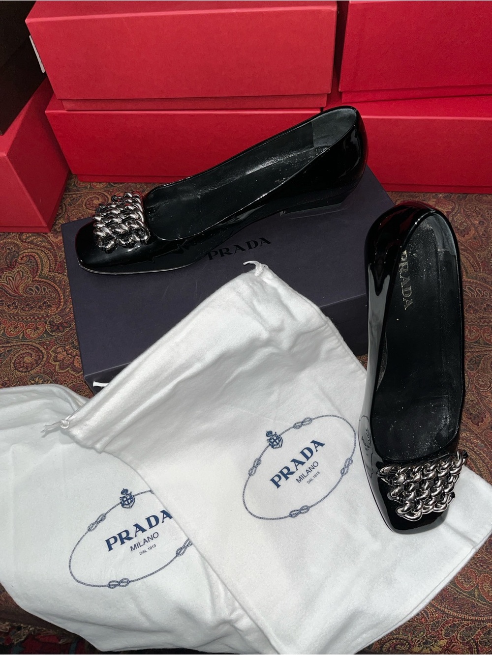 Prada Black Patent Leather Low Heels with Chain Link Detail – Size EU38.5